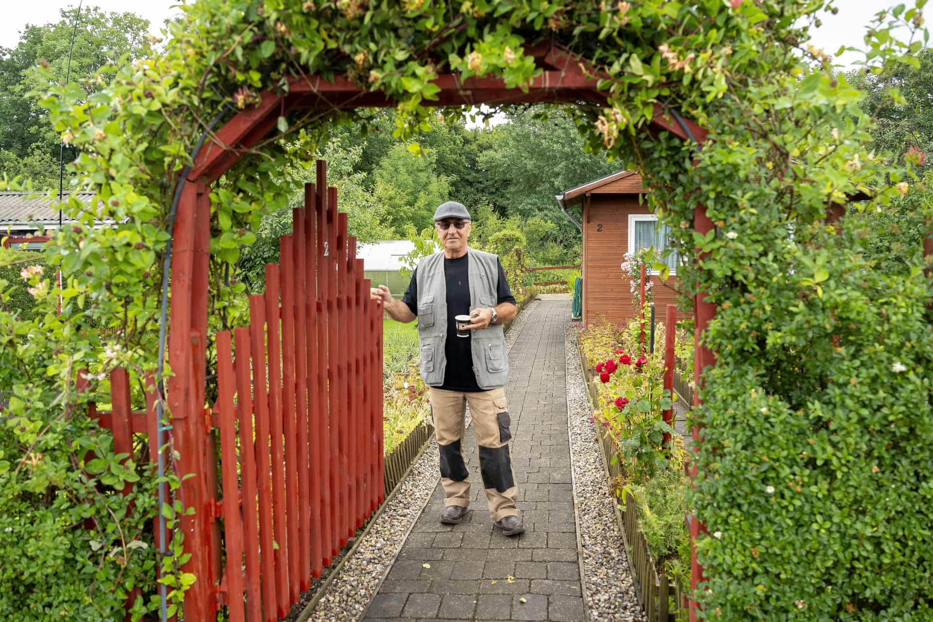 I Denne Kolonihave Ejes Ud Af Haver Af Mennesker Med Udenlandsk