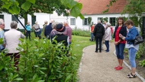 Der mødte mange mennesker frem, da der lørdag den 7. august var Åben Have i Dr. Hansens Hus. Privatfoto