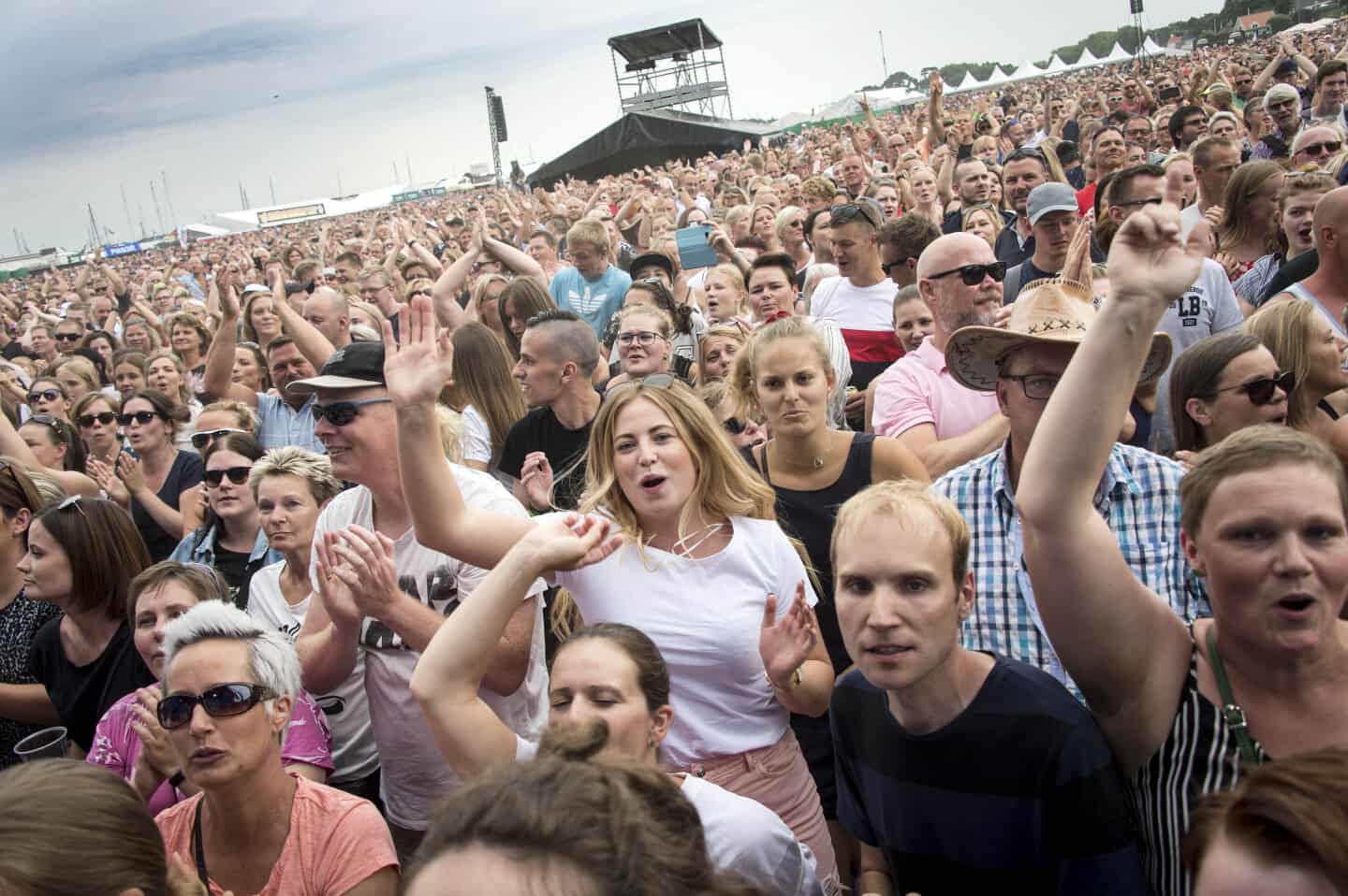 Over billetter solgt: Eksplosivt Rock Under | frdb.dk