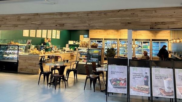 Morten fik et tilbud, han ikke kunne afslå: Derfor er hans populære café stadig til salg