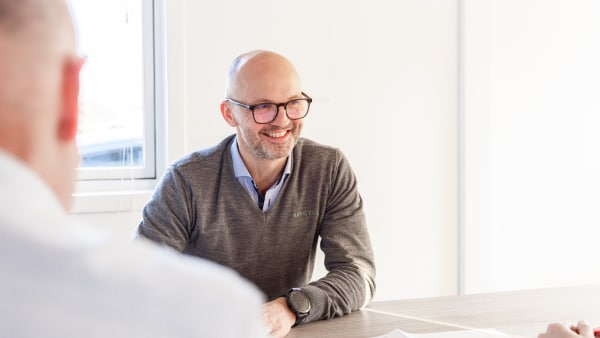 Fynsk firma fordobler overskuddet og deler igen ud til de ansatte: Alle i virksomheden har knoklet