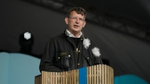Danskerne skal kunne klare sig selv i tre dage med forsyninger som vand, mad og medicin i tilfælde af en krisesituation, lyder det fra forsvarsministeren. Foto: Thomas Traasdahl/Ritzau Scanpix