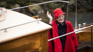 Dronning Margrethe ankommer til Anholt torsdag 2. juni i en chalup, og hun kan se frem til en festlig modtagelse. Arkivfoto: Emil Helms/Ritzau Scanpix