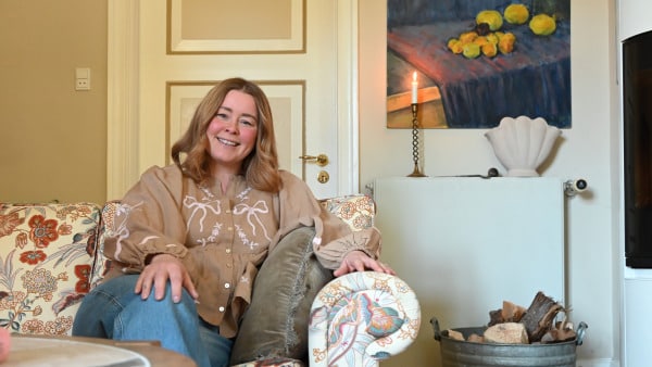 Louise bor på historisk gård med farver og genbrug: - Man skal ikke være bange for at skille sig ud