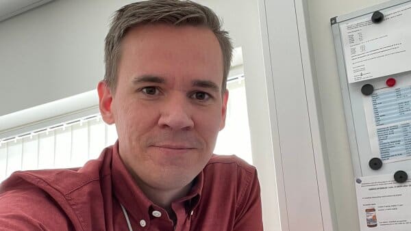 Transkønnethed er ikke en sygdom, fastslår læge efter politikers Facebook-opslag