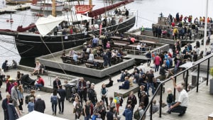 Vejle Fjordfestival på Vejle Lystbådehavn fra klokken 10 til 17 byder på  et væld af aktiviteter, blandt andet  streetfoodmarked og designmarked - og mange børneaktiviteter. Arkivfoto: Martin Ravn