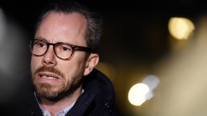 Jakob Ellemann-Jensen ved Regeringsforhandlingerne på Marienborg, søndag den 11 december 2022