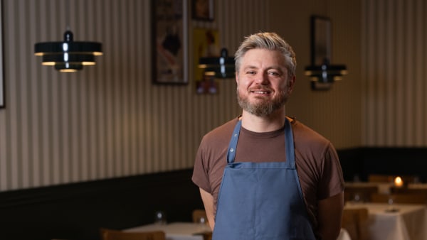 Martin tvivlede, da han stod med tom restaurant - men nu kimer telefonen: - Vi er gået fra 0 til 100