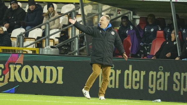 Zorniger erkendte uenighed og hård dialog med Jay-Roy Grot i første halvleg