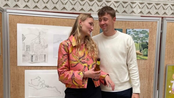 Luella fulgte fodboldspiller-kæreste til udlandet - tog en forretningsidé på Instagram med sig