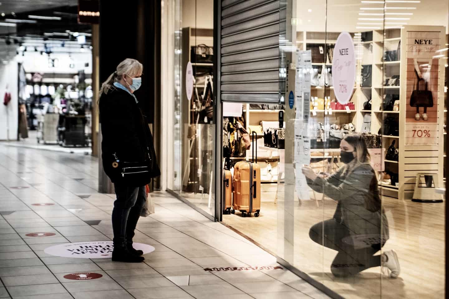 Butikkerne genåbnede onsdag formiddag: - Det både blive en pige | vafo.dk