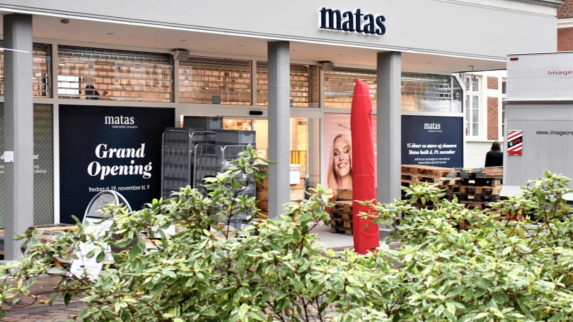 Matas lukker to butikker og åbner én: Vi får den vildeste butik i ...