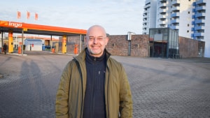 Lars Haahr står i spidsen for den familieejede virksomhed bag den kommende Gourmet Outlet her i det gamle Rema 1000 på Vejlevej. Han glæder sig til at byde indenfor. Foto: Peter Friis Autzen