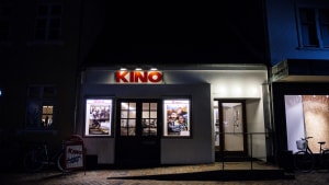 Kerteminde Kommune købte Kerteminde Kino i 1995 og stillede biografen tilrådighed for den frivillige forening; Kerteminde Kino, der har drevet den lige siden.