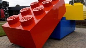 Lego har skiftet ud i topledelsen, hvor 51-årige Colette Burke fra årsskiftet skal være ansvarlig for legetøjsgigantens kommercielle strategi. Foto: Fabian Bimmer/Scanpix.