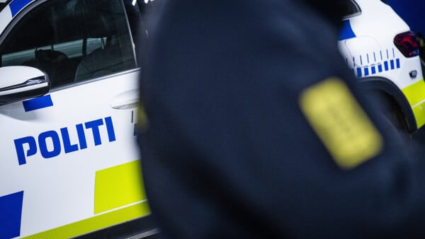 17-årig dreng taget i salg af narko og euforiserende vingummier for øjnene af politipatrulje