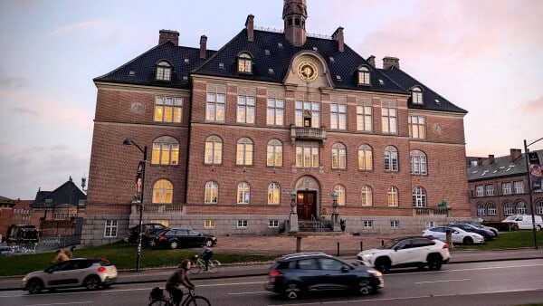 Grundlovsforhør efter guldfest: Mand slog kvinde tre gange i hovedet på Lille Torv