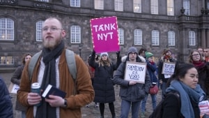 Planerne om udflytning af uddannelser mødte protester i denne uge på Christiansborg Slotsplads, på Flakhaven i Odense og på Rådhuspladsen i Aarhus. Foto: Bo Amstrup/Ritzau Scanpix