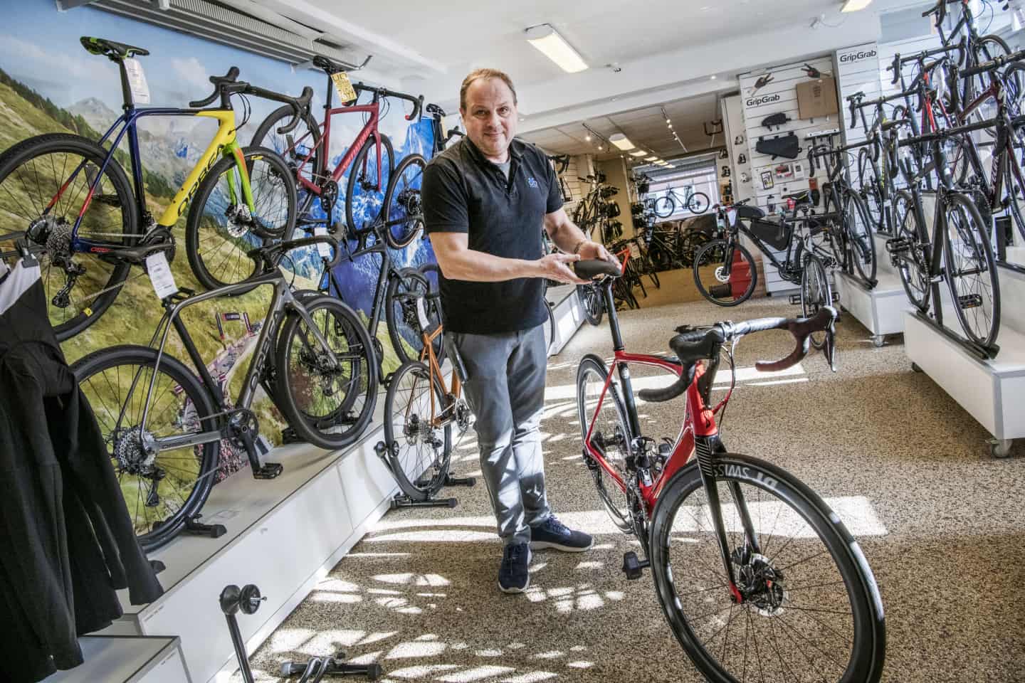 En cykelhandler har medvind - andre hænger | stiften.dk