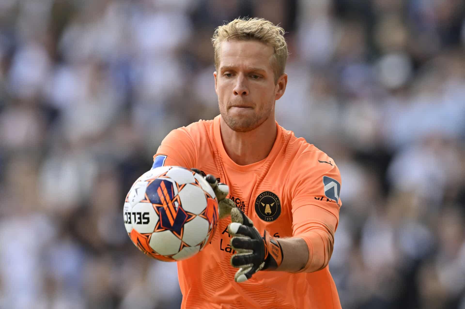 Skadet Jonas Lössl går glip af FCMkamp mod Lyngby avisendanmark.dk