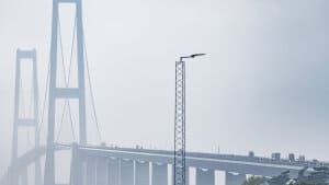 Storebæltsbroen lukker for al biltrafik ved vind af stormstyrke på 25 meter i sekundet. Det er af hensyn til trafikanternes sikkerhed. (Arkiv). Foto: Claus Bech/Ritzau Scanpix