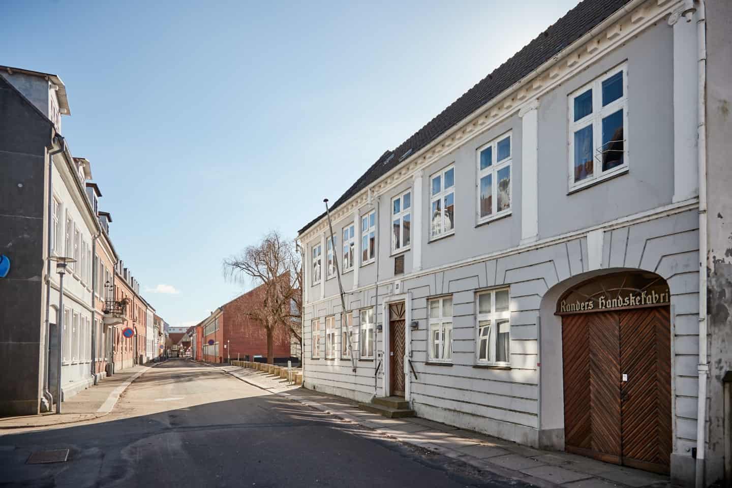 Bygherre vil rive historiske bygninger ned: stritter imod | amtsavisen.dk