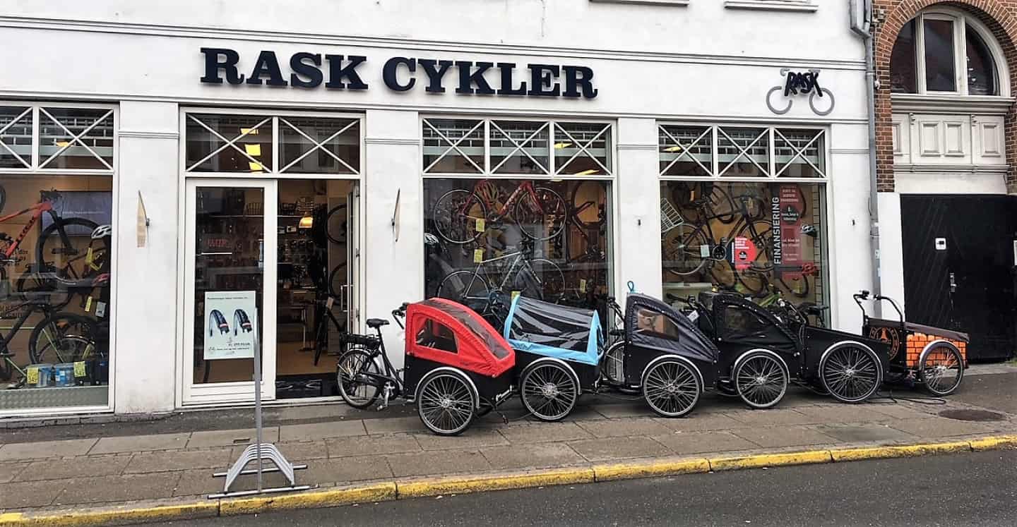 Byens ældste cykelforretning 100 år - fra starten solgte våben og symaskiner stiften.dk