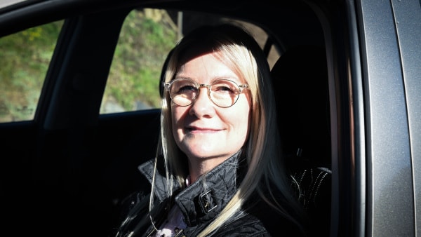 Helle fik 41 afslag på vej ind i bilbranchen: - Mine veninder syntes, jeg var megasej