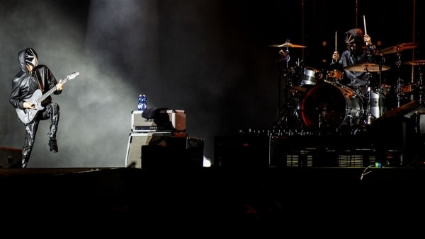 Endelig optrådte Muse på Tinderbox: Mastodontisk britisk rockteater overgik Rammsteins vanvid