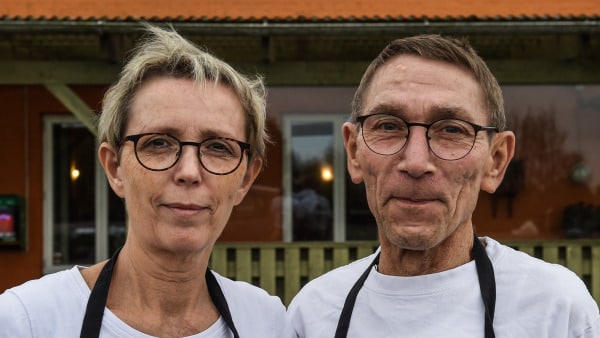 Knud Erik har friet til Kirsten tre gange: På første date blev et stykke tøj pist væk