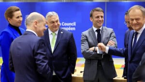 Statsminister Mette Frederiksen (S) var blandt de stats- og regeringschefer, der torsdag sagde ja til at give Bosnien-Hercegovina optagelsesforhandlinger med EU. Foto: Geert Vanden Wijngaert/Ritzau Scanpix