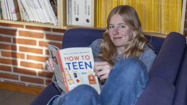 Nina er 20 år og har allerede udgivet to bøger om det svære ungdomsliv: - Det er bare mine tanker, jeg har skrevet ned