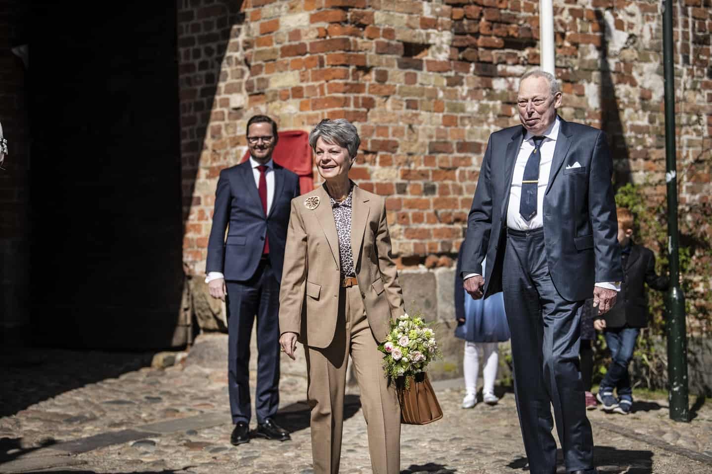 Grev Ingolf og grevinde Sussie forlader godset og skal ned på den halve plads. - Når vi er på plads, sælger vi Egeland | avisendanmark.dk