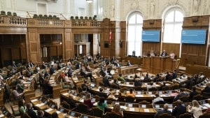Folketingets afslutningsdebat i Folketingssalen på Christiansborg onsdag 2. juni. Nu er der højst to år til næste folketingsvalg. Foto: Emil Helms/Ritzau Scanpix