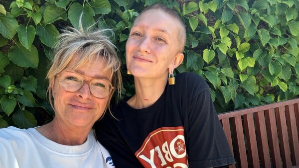 Hun drak håndsprit i desperation – men moren fortæller, at Olivia aldrig gav op. Nu er hun død