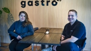 Restauratørparret Pernille Worm og Jonas Hansen synes ikke, at deres arbejdsindsats stod mål med indtjeningen. Foto: Flemming Larsen