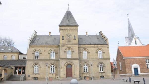 Det gamle rådhus i Varde skal renoveres | ugeavisen.dk