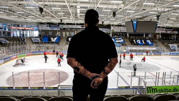 Seks hjernerystelser stoppede Stockfischs ishockeykarriere: Jeg byggede en stor af min identitet på ishockey | jv.dk
