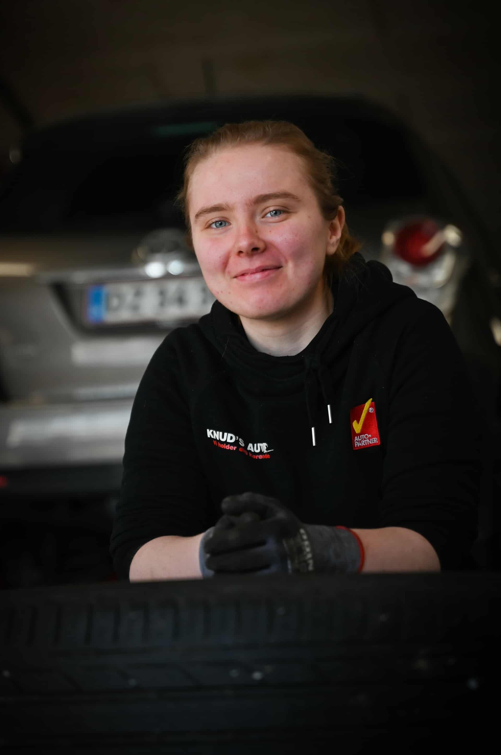 Michelle er et særsyn i mandsdomineret branche Det gør hun, når kunder