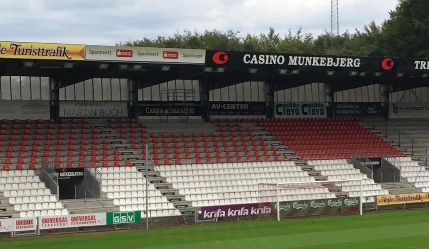 Vb Direktoren Haber Pa At Stadion Kan Fyldes Halvt Vafo Dk