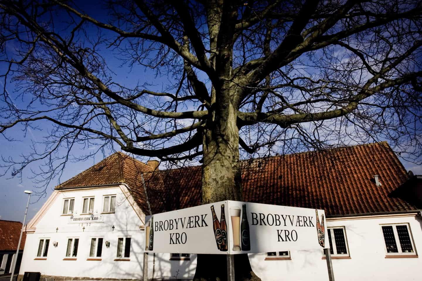 Installation genvinde Universitet Lokaldebat: Tillykke med salget af Brobyværk Kro | faa.dk