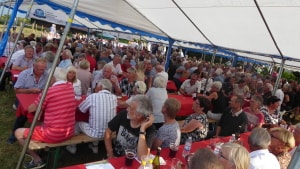 Sommerfesten på Gimlegrunden ved Hvidbjerg har ved de to foregående 7080-festivaler været en del af programmet. Arkivfoto: Privat