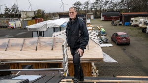 Erik Skals bygger sin egen seniorbolig på Grobund ved Ebeltoft. Foto: Flemming Krogh