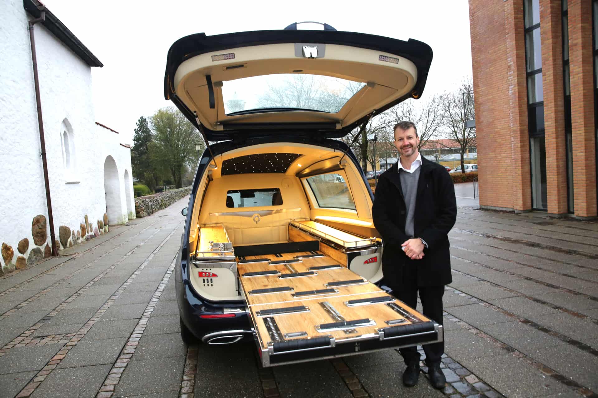 Claus Madsen Ejer Danmarks St rste Rustvogn nu Med Kopholder claus-madsen-ejer-danmarks-st-rste-rustvogn-nu-med-kopholder