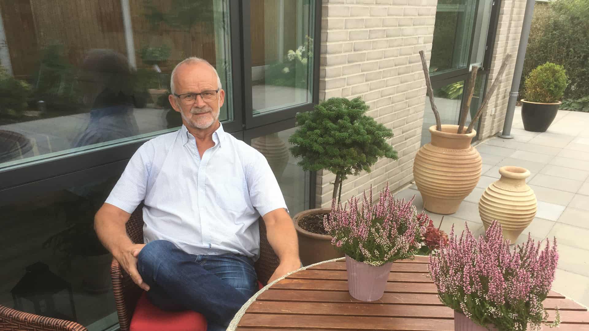 Peter Overgaard Efter et langt arbejdsliv skal Peder Overgaard til at nyde senior ...