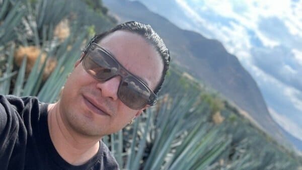 Rodrigo flyttede fra Mexico til Fyn:  Nu vil han sælge tequila i hele Europa