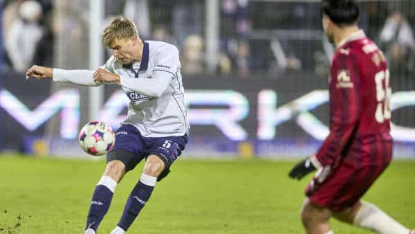 Begynder Frederik Tingager egentlig snart at banke på til en startplads?