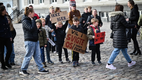Følg liveblog: Forslag om udskydelse blev stemt ned - spareplanen er vedtaget