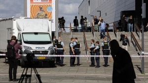 Københavns Politi ser på nuværende tidspunkt ikke tegn på, at søndagens skudangreb i Field's på Amager var en terrorhandling. Foto: Thibault Savary/AFP/Ritzau Scanpix