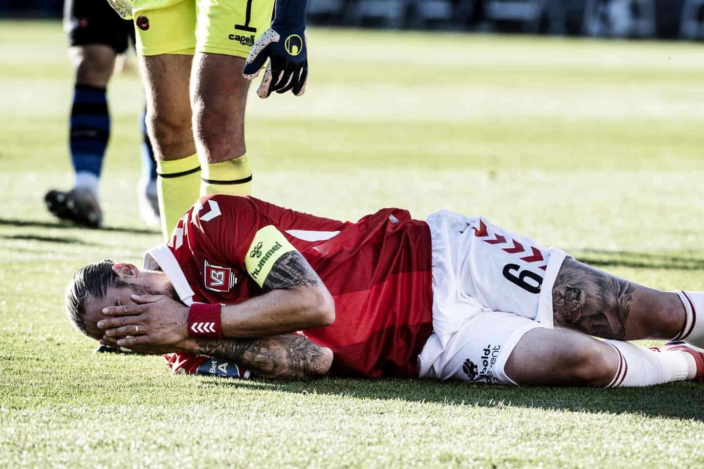 brækkede tå gør fortsat ondt: Raul Albentosa besluttet sig i forhold til kamp mod Hobro | vafo.dk